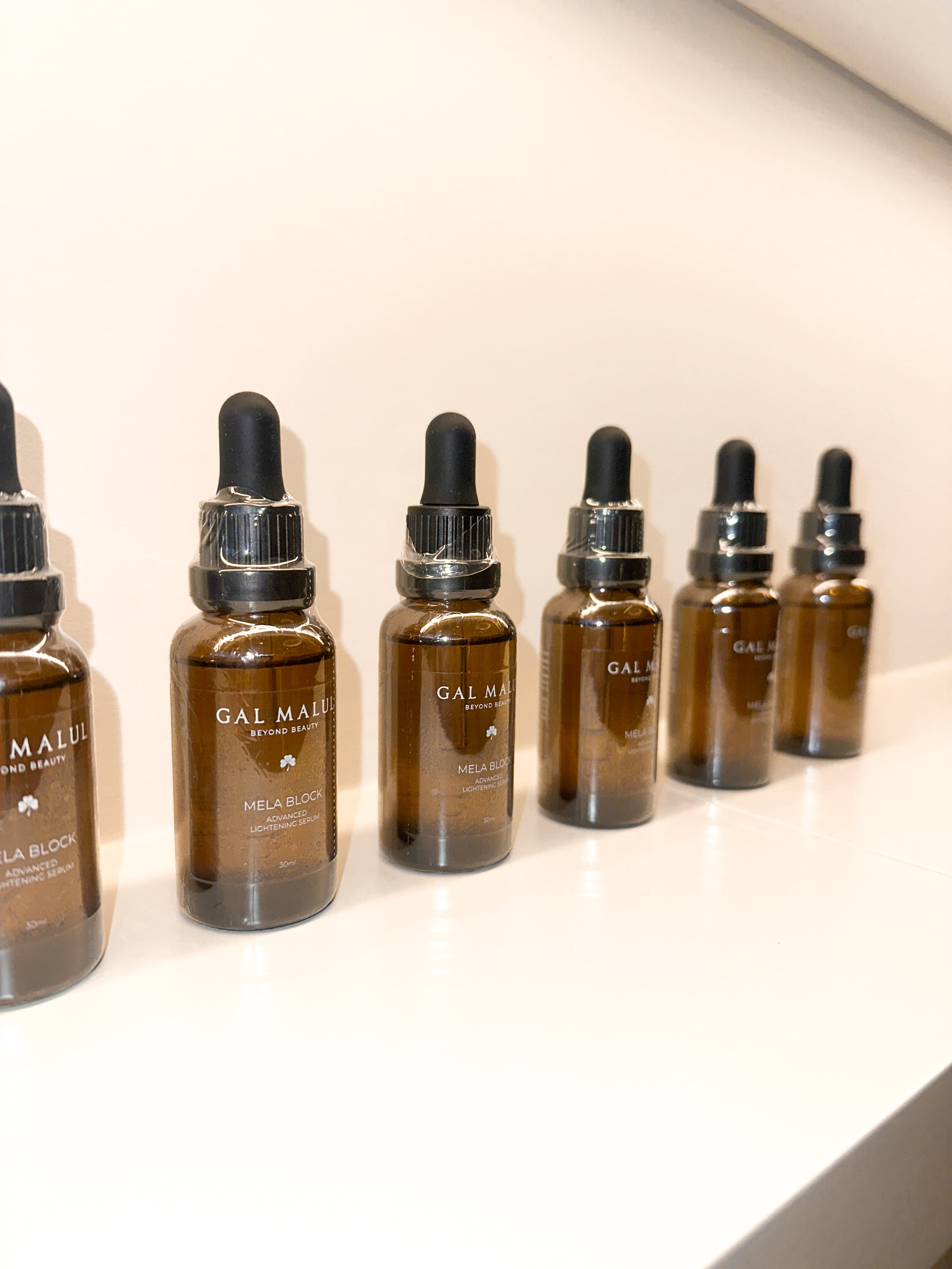 מדכא מלנין לפיגמנטציה- Mela block